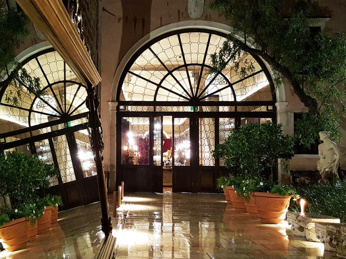 Palazzo Venart Luxury Hotel Венеция Екстериор снимка