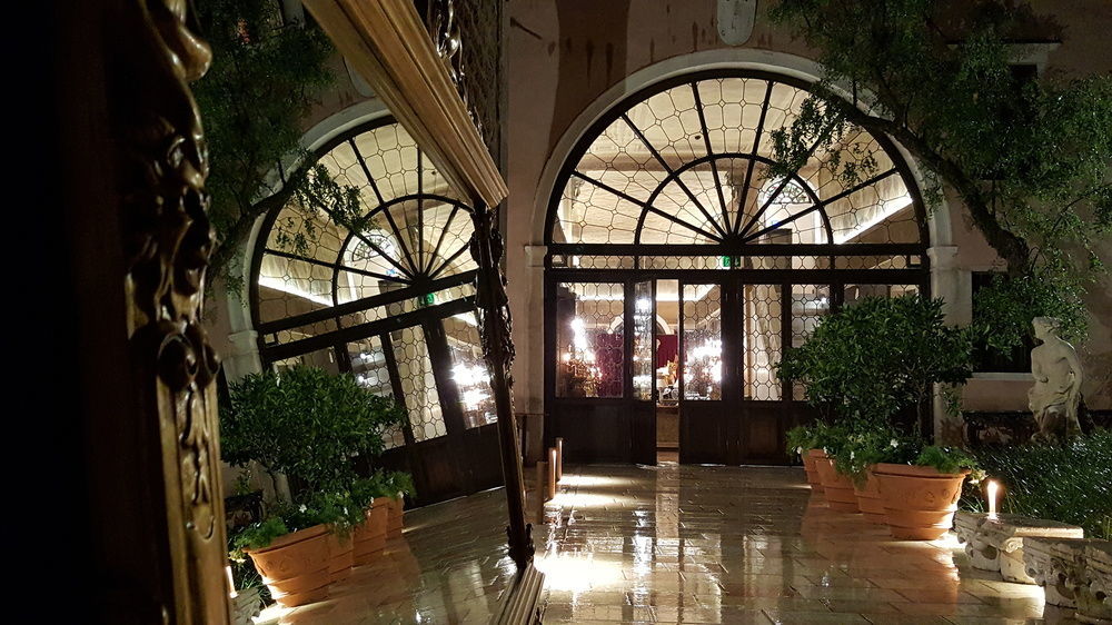 Palazzo Venart Luxury Hotel Венеция Екстериор снимка